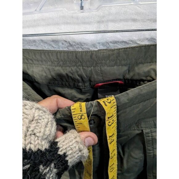 North Face Convertible Hiking Cargo Pant Capri Ripstop Khaki Green Womens 10 Med - Picture 11 of 11